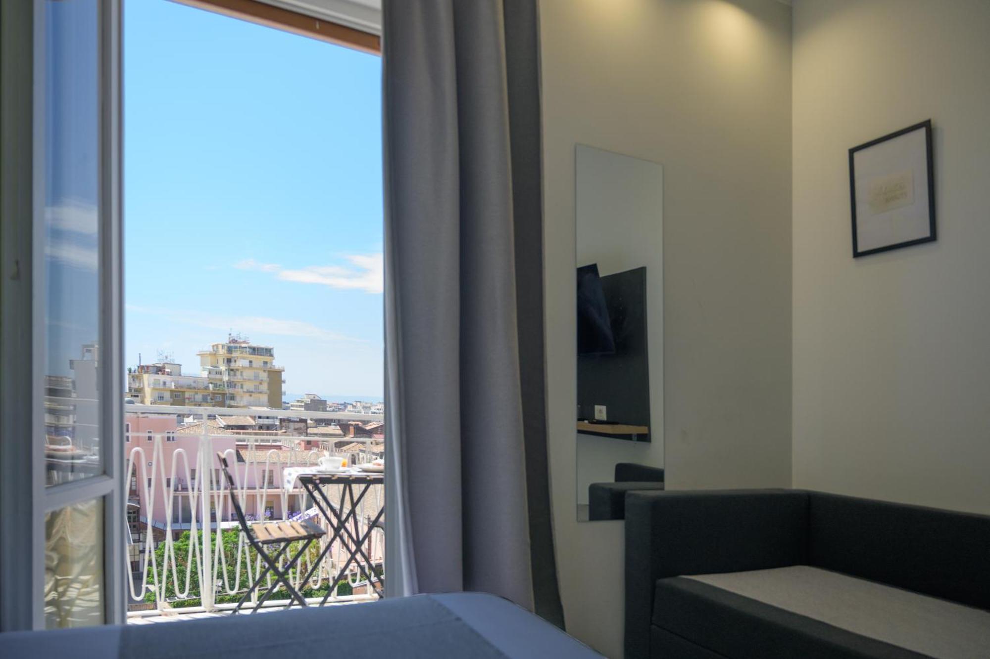 Room 65 Катанія Екстер'єр фото
